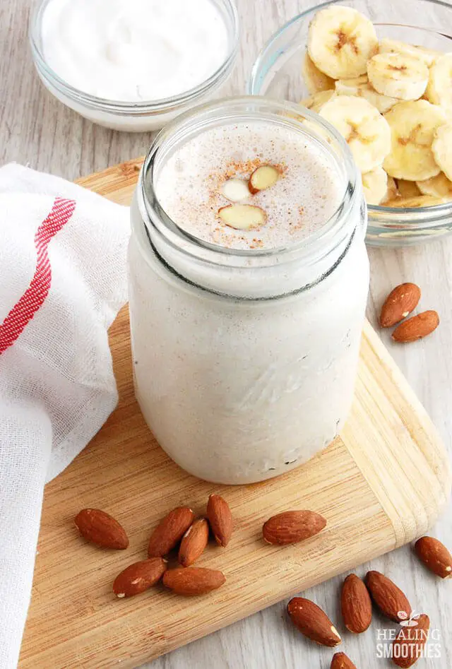almond milk smoothie