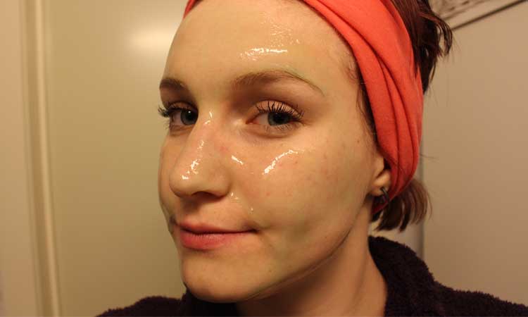 homemade-gelatin-face-mask-remove-blackheads