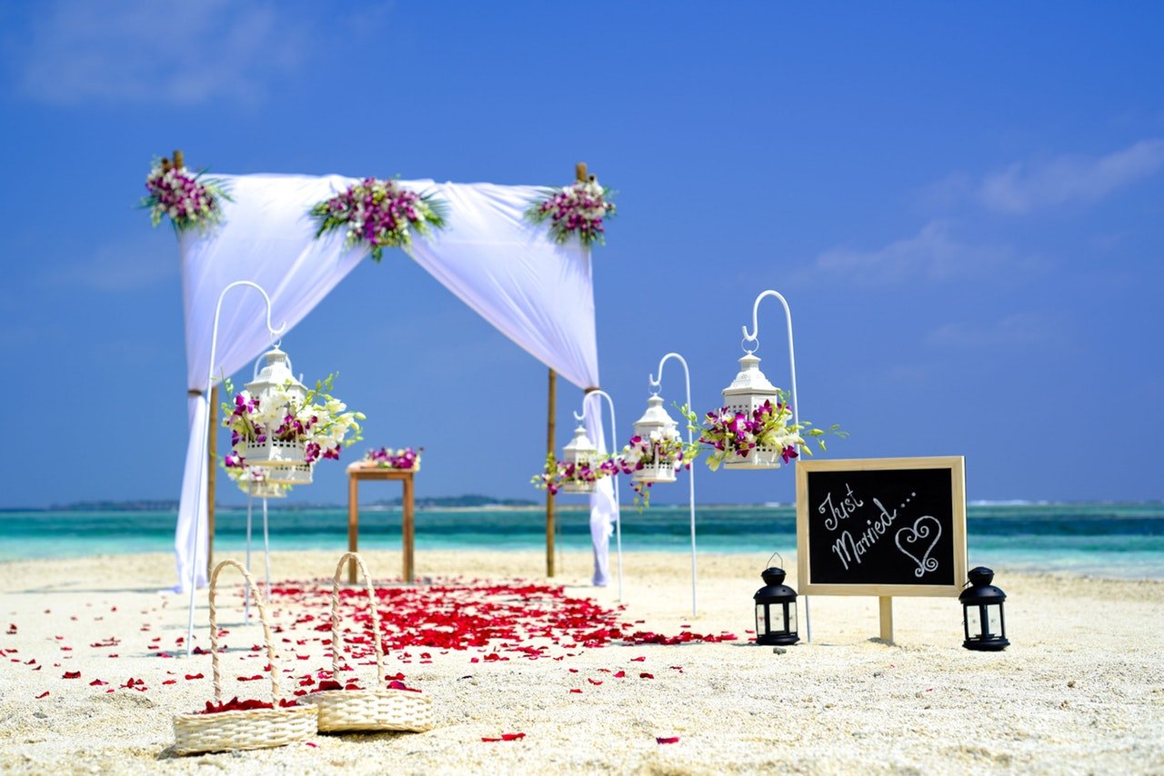 beach destination wedding decoration