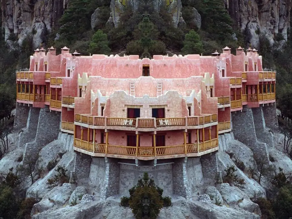 grand sugar pink clifftop hotel